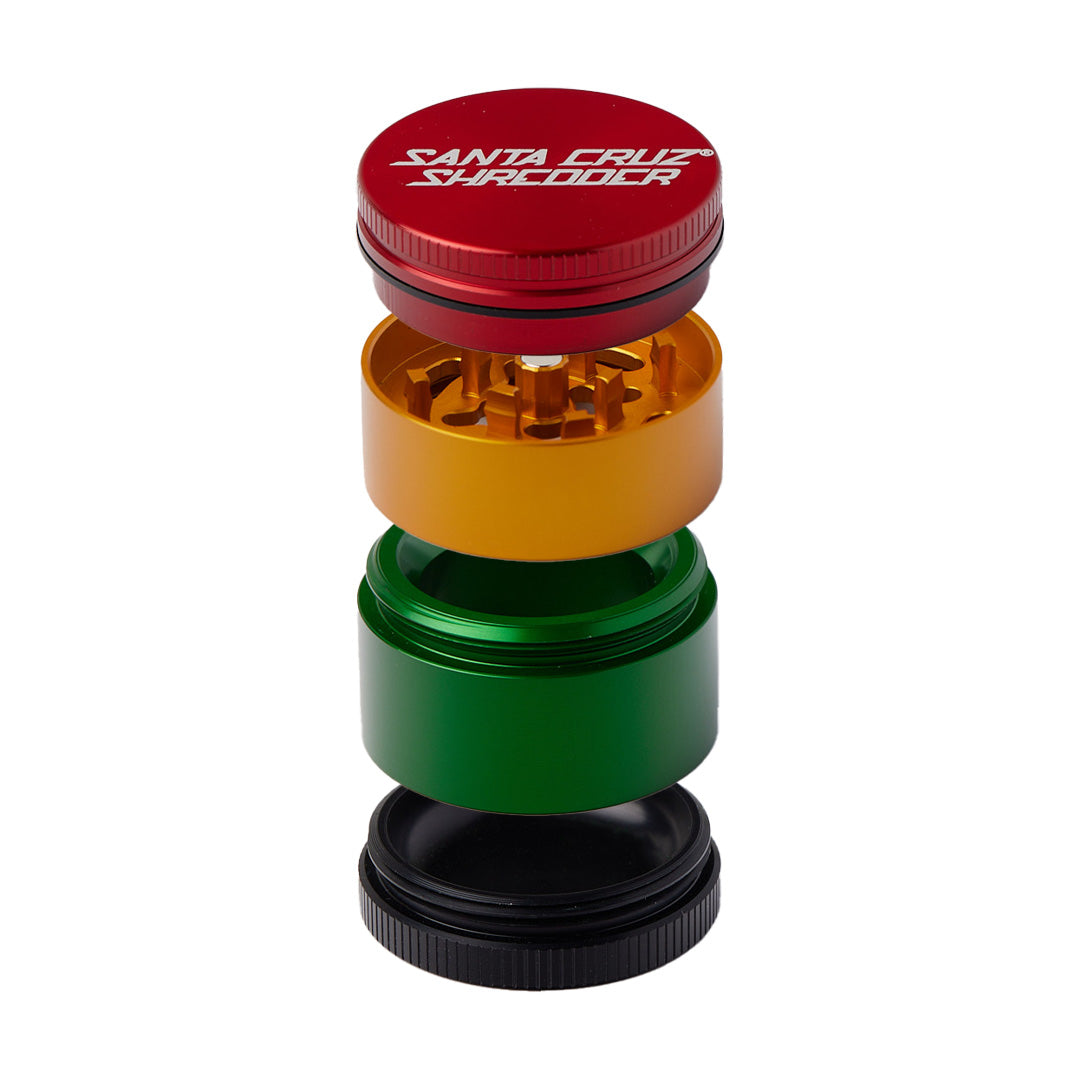 Santa Cruz Shredder medium 4-piece grinder with textured grip and clear top, designed for efficient grinding and storage.