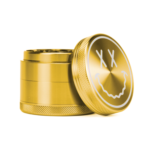 Goody Glass Big Face Travel Size Grinder with wide grinding surface and ergonomic design for easy use.